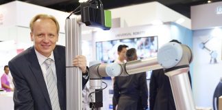Ảnh bìa VIệt Nam phát triển robot