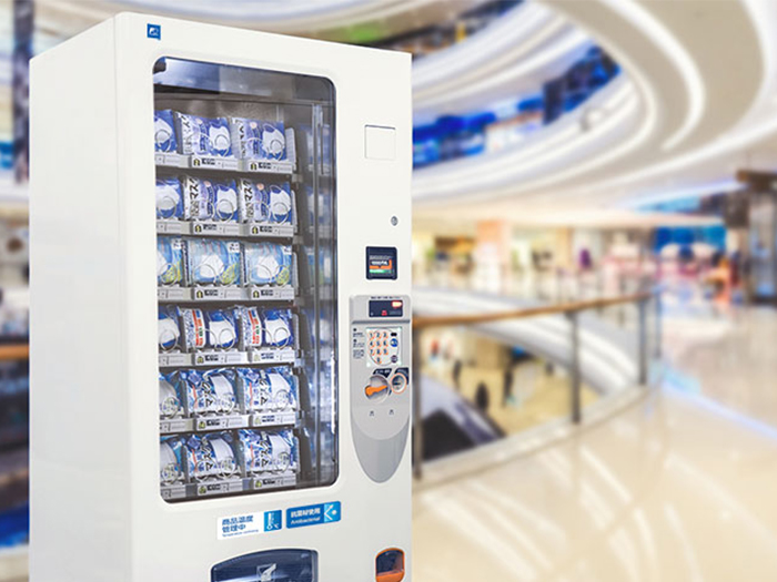 “Hỗ trợ kháng khuẩn” – Cải tiến mới trong máy bán khẩu trang tự động của Fuji Electric