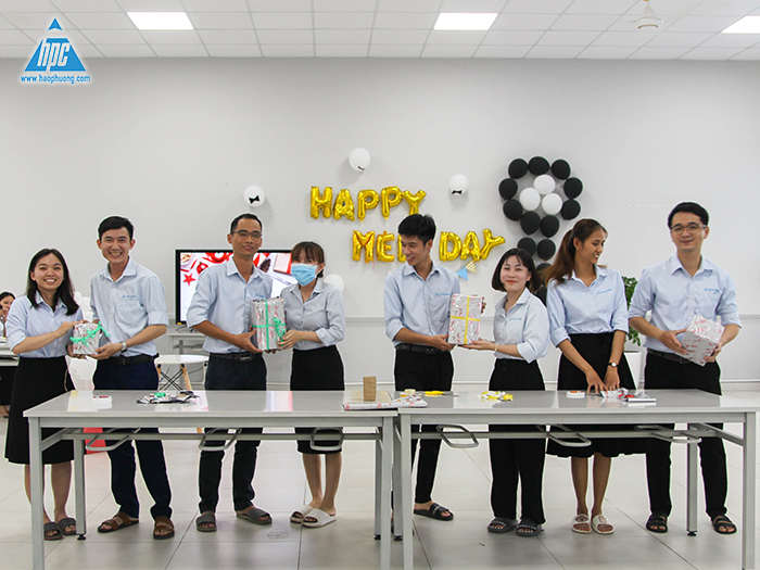 Hạo Phương chúc mừng sinh nhật các thành viên tháng 11/2022 và lần đầu tiên tổ chức ngày Quốc tế Nam giới 19/11